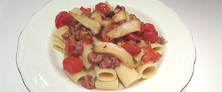 Pasta con cardoncelli e salsiccia