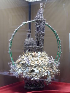 Confetti-Arbeit mit Campanile und Kuppel der Kirche SS. Annunziata in Salmona (1961)